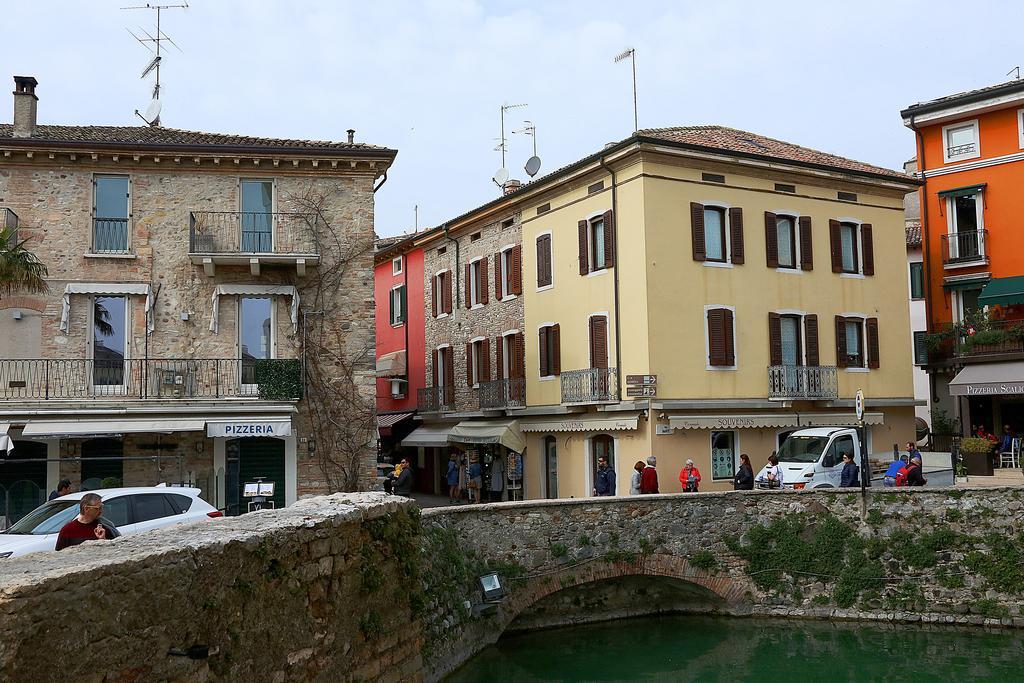 Aurora Sirmione Appartamenti Zewnętrze zdjęcie